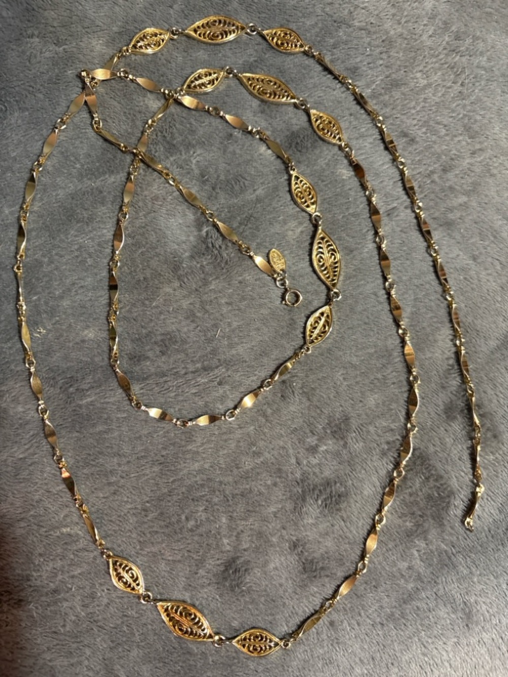 VINTAGE, 52” gold plated Opera Length.
Vendomé Station Chain.
Very Desirable.